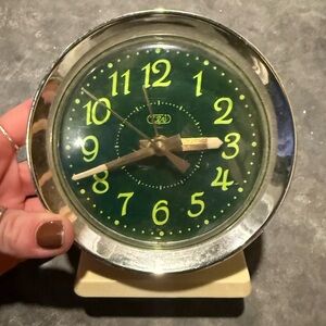 Vintage Tozai Big Ben Style Winding Alarm Clock Glow in Dark Green Face